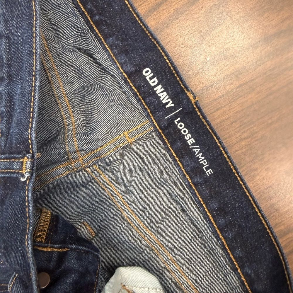 Old Navy men’s size 34 x 34” Classic Blue Denim Jeans loose fit - Picture 4 of 10